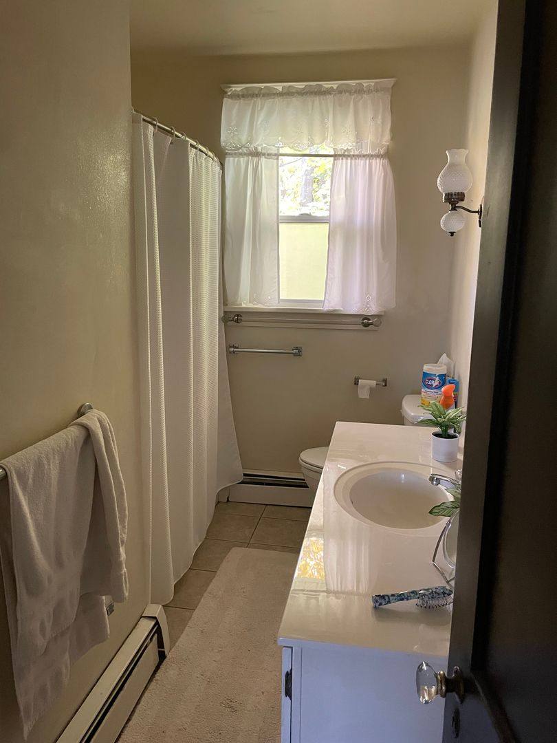 Apartment for rent at 107 E Main St, Newville, PA 17241