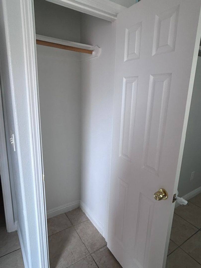 Townhouse for rent at 452 E Sunset Rd, Henderson, NV 89011