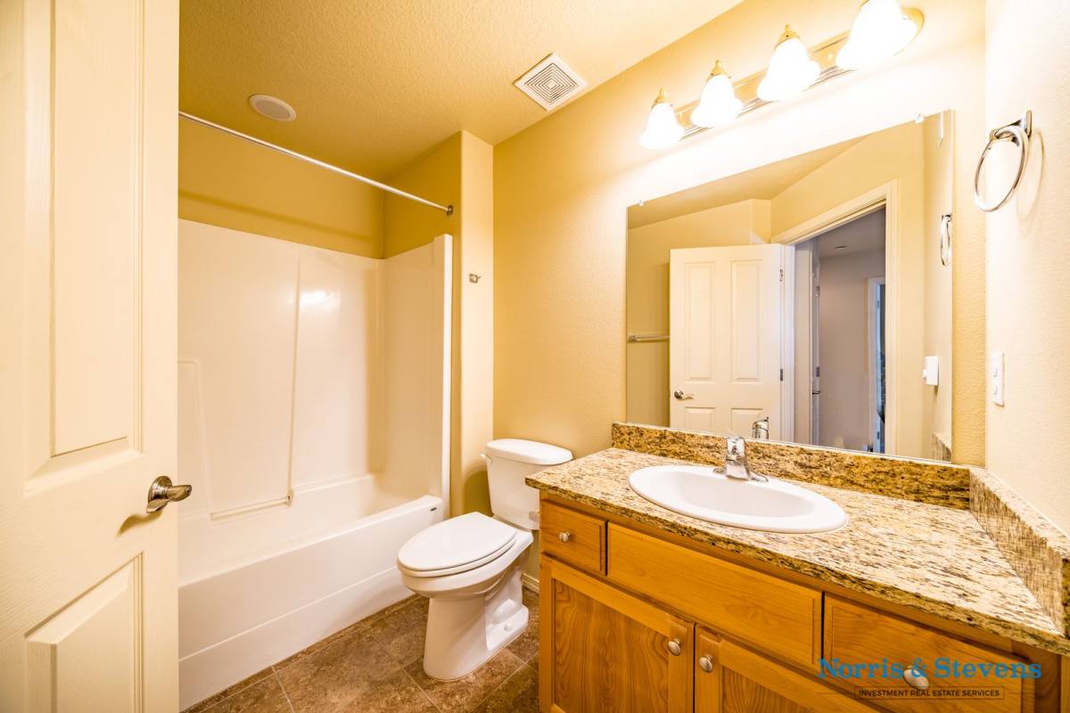 Apartment for rent at 5513 - 5517 NE, Vancouver, WA 98661