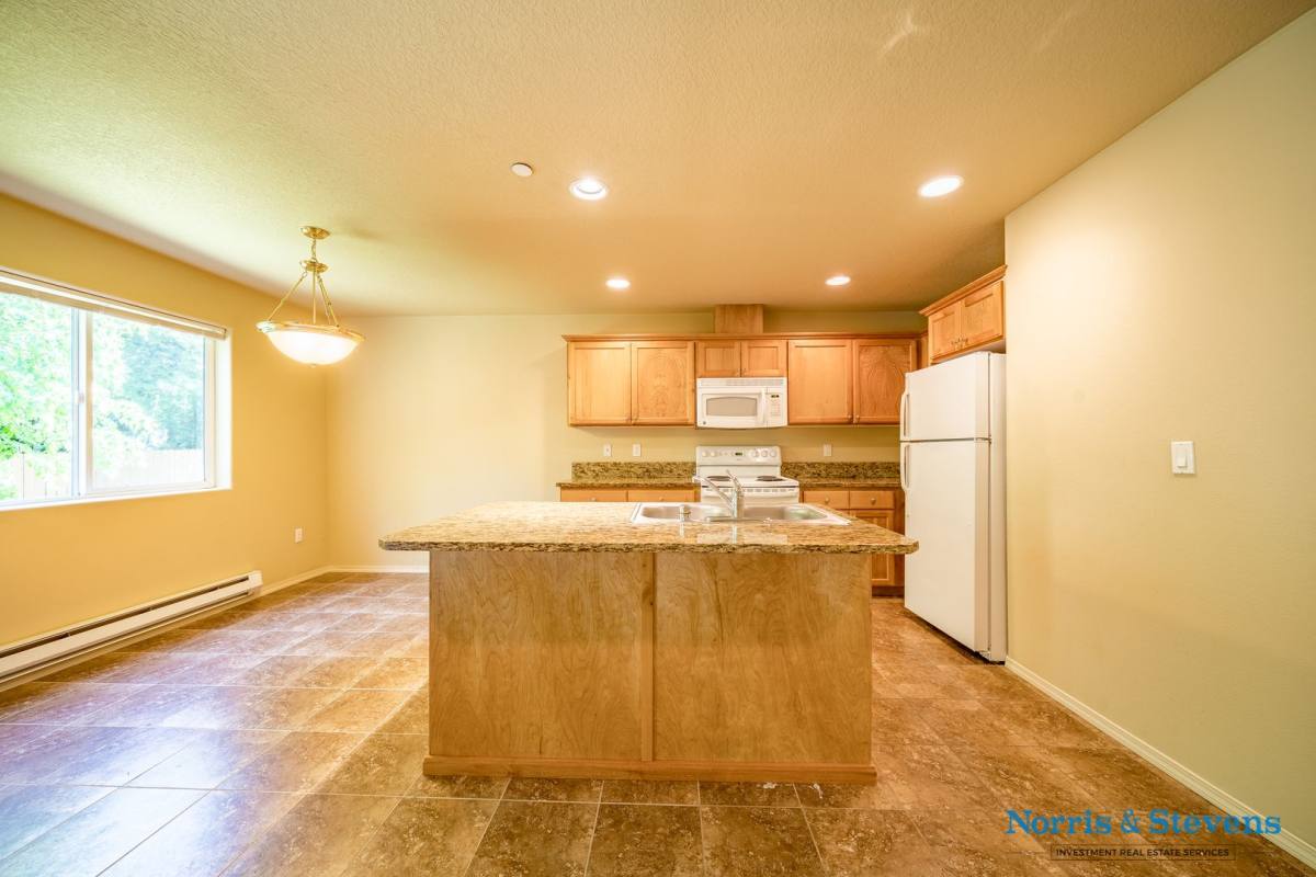 Apartment for rent at 5513 - 5517 NE, Vancouver, WA 98661