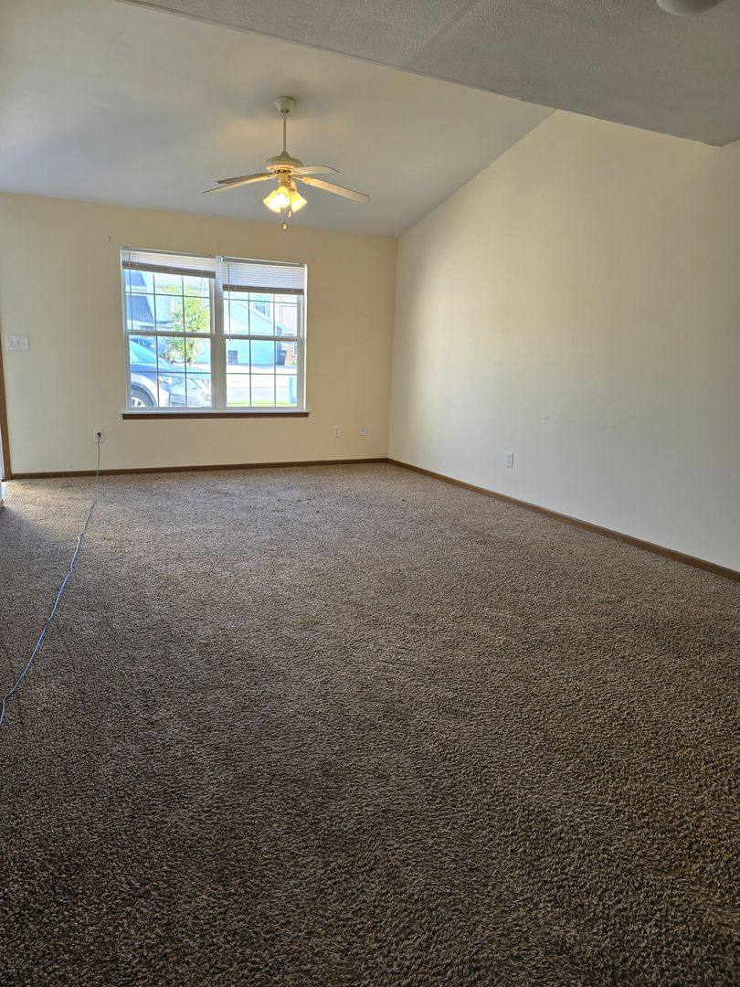 Apartment for rent at 5713-5715 Canaveral Dr, Columbia, MO 65201