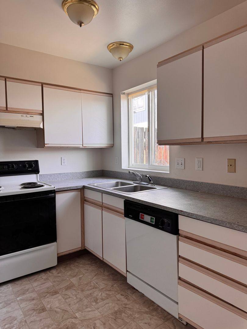 Apartment for rent at 1107 Browne, Yakima, WA 98902