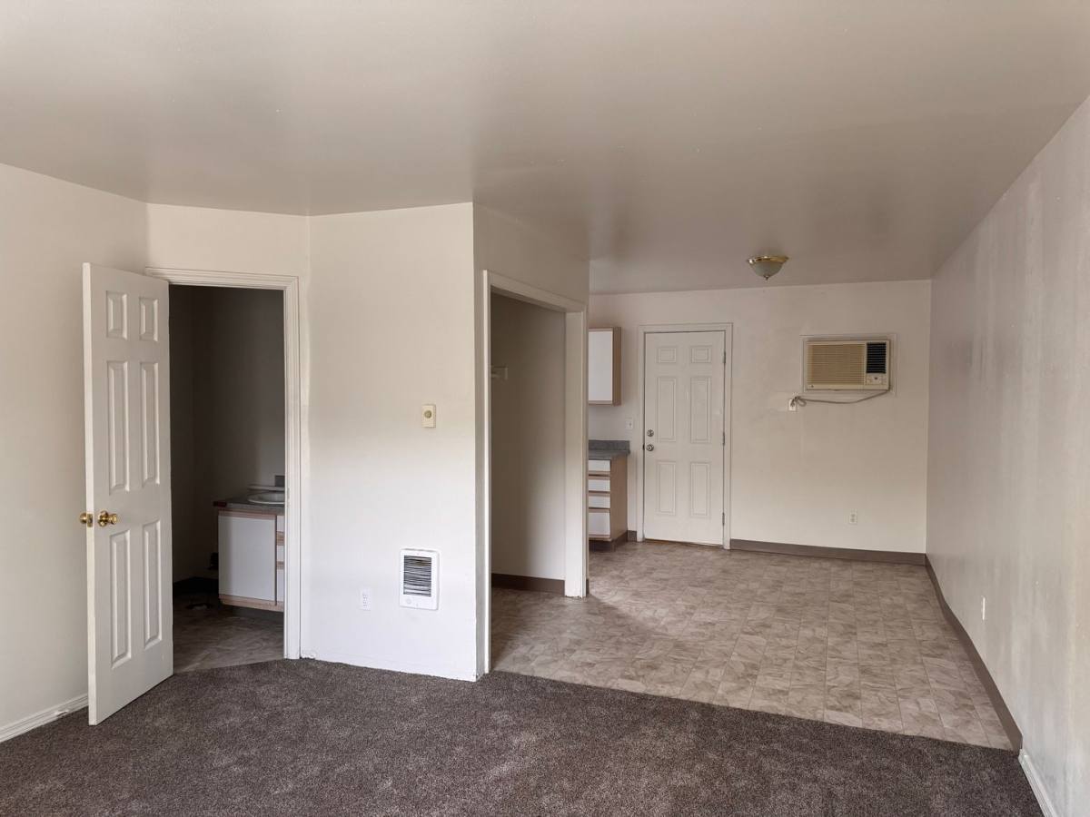 Apartment for rent at 1107 Browne, Yakima, WA 98902