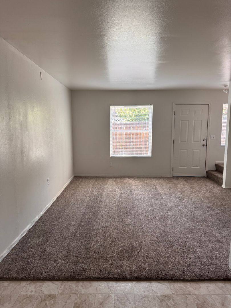 Apartment for rent at 1107 Browne, Yakima, WA 98902