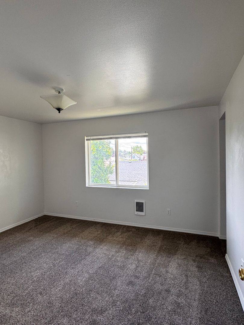 Apartment for rent at 1107 Browne, Yakima, WA 98902