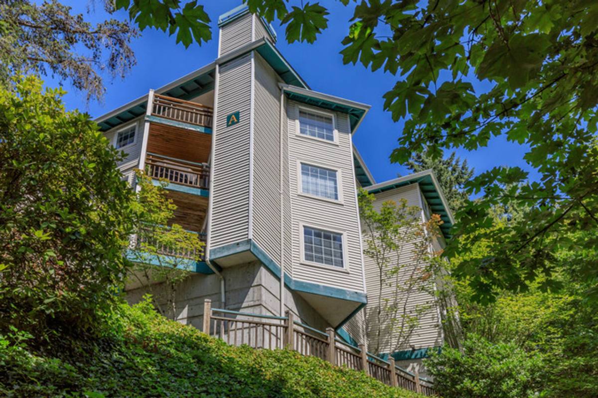 Apartment for rent at 9200 Redmond Wdnvll Rd NE, Redmond, WA 98052