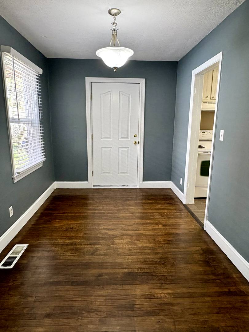 House for rent at 316 Fairview Dr, Hopkinsville, KY 42240