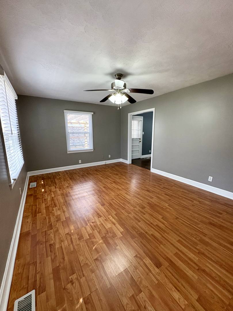 House for rent at 316 Fairview Dr, Hopkinsville, KY 42240