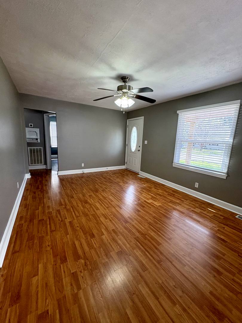 House for rent at 316 Fairview Dr, Hopkinsville, KY 42240