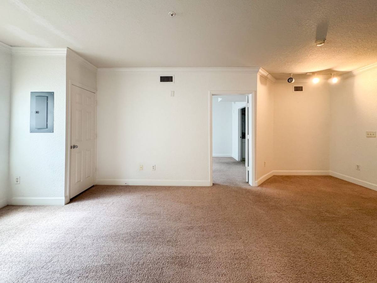 Apartment for rent at 202 E S St #3047, Orlando, FL 32801