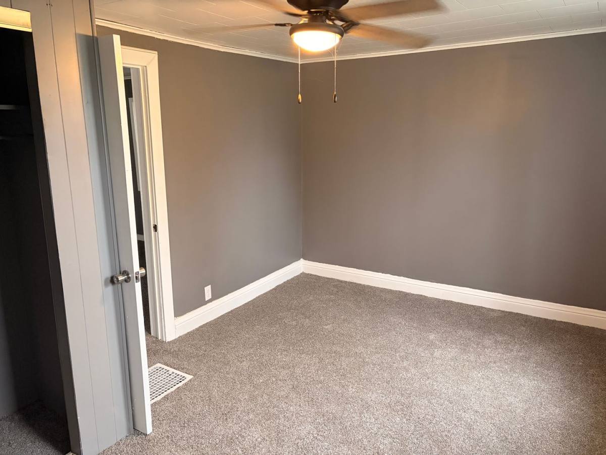 House for rent at 2002 Garfield St, Clinton, IA 52732