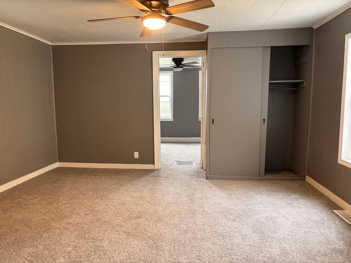 House for rent at 2002 Garfield St, Clinton, IA 52732