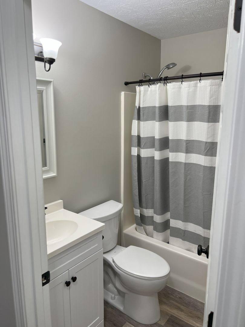 Apartment for rent at 504 Reba Jackson Dr, Jeffersonville, IN 47130