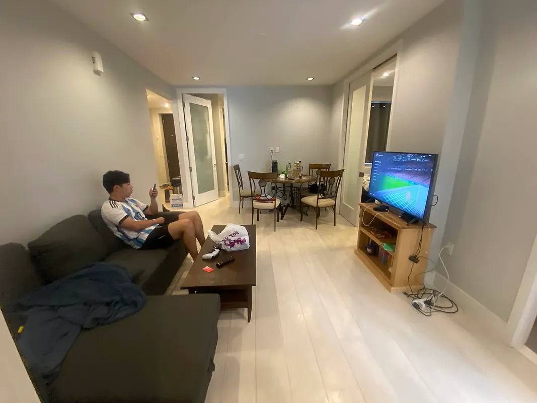 Apartment for rent at 195 Stanton St #6G, New York, NY 10002