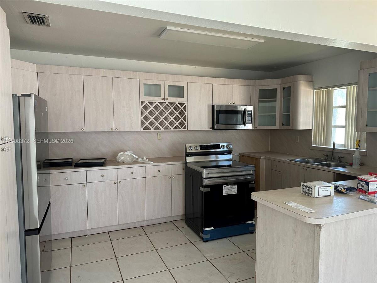 House for rent at 3100 SW 103rd Court, Miami, FL 33165
