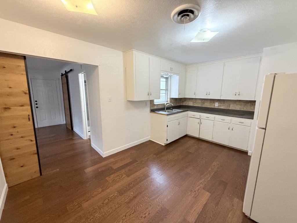 House for rent at 1005 S 11th St, Copperas Cove, TX 76522