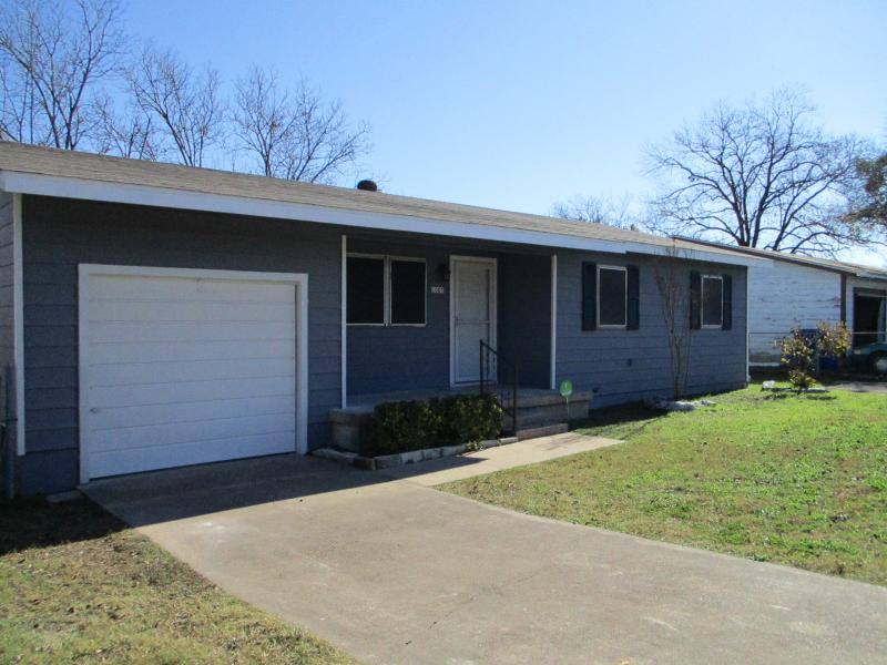 House for rent at 1005 S 11th St, Copperas Cove, TX 76522