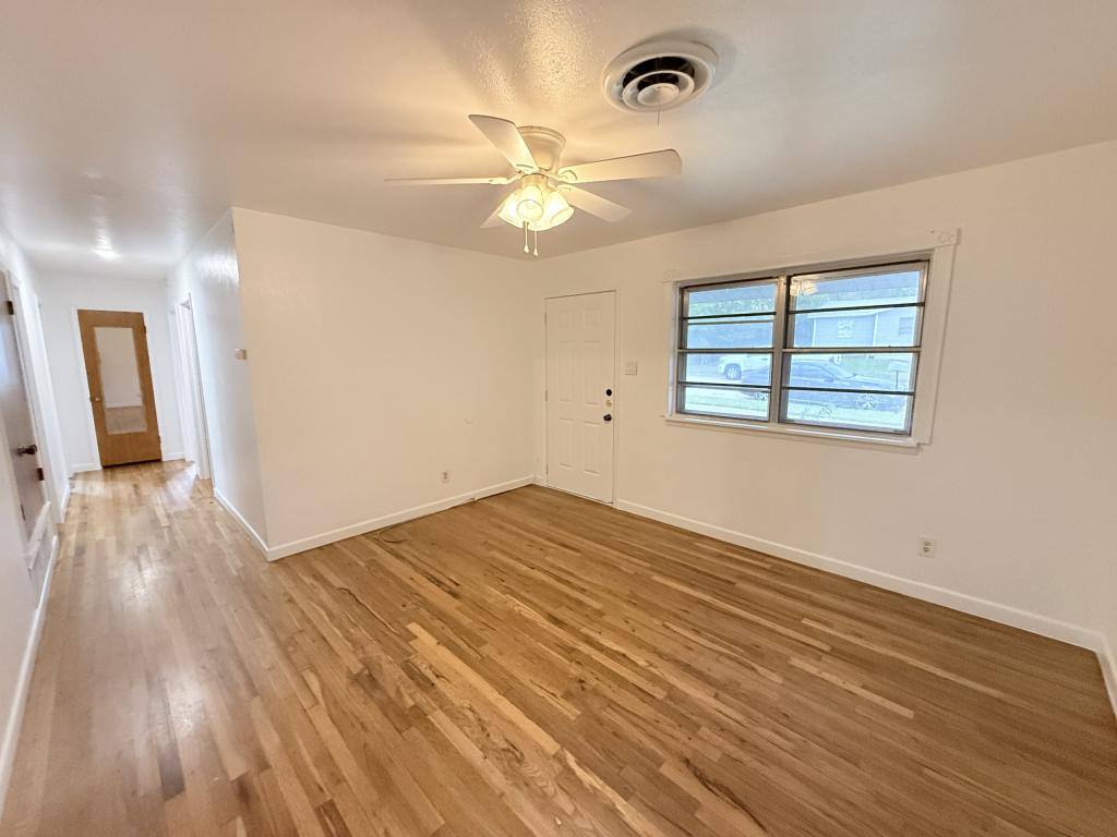 House for rent at 1005 S 11th St, Copperas Cove, TX 76522