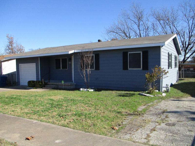 House for rent at 1005 S 11th St, Copperas Cove, TX 76522