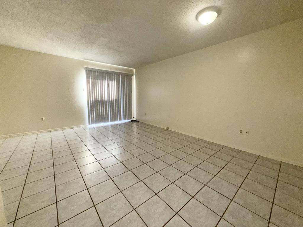 Townhouse for rent at 1625A 42nd St, Kenner, LA 70065