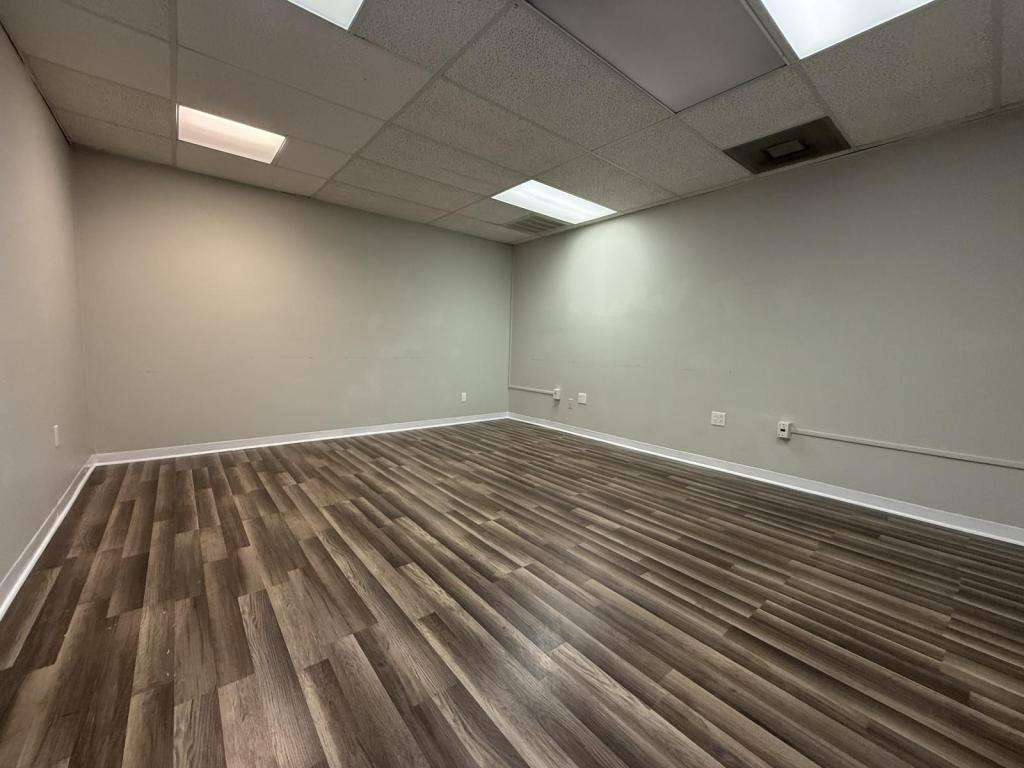 Apartment for rent at 4323 Division St, Metairie, LA 70002