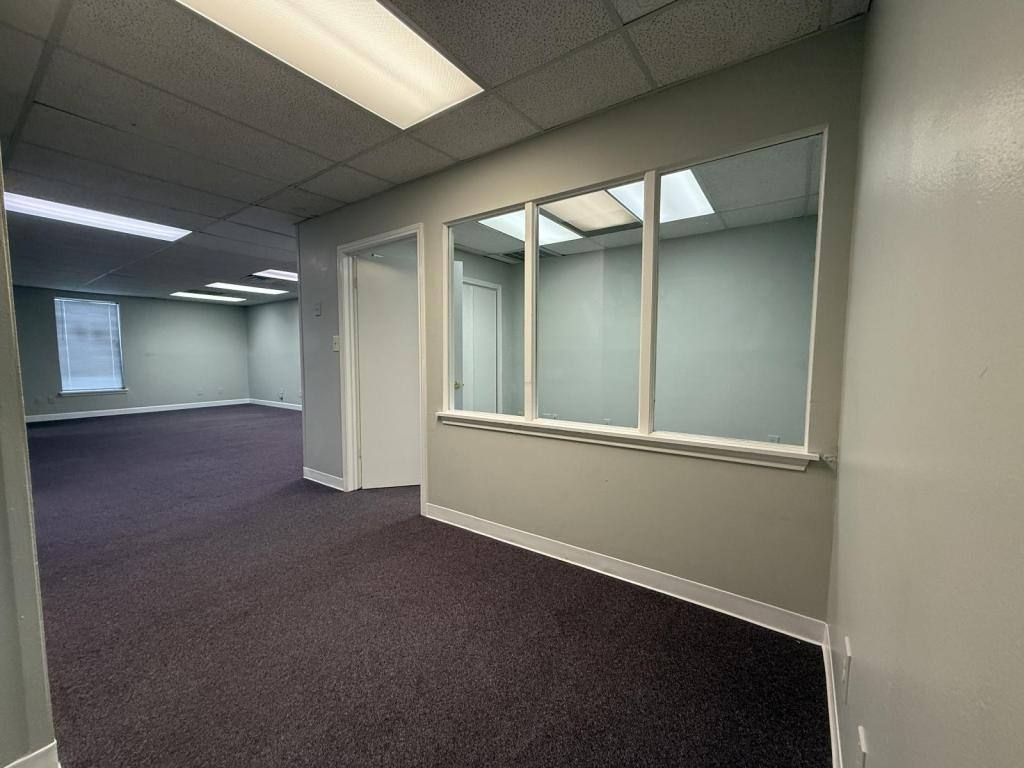 Apartment for rent at 4323 Division St, Metairie, LA 70002