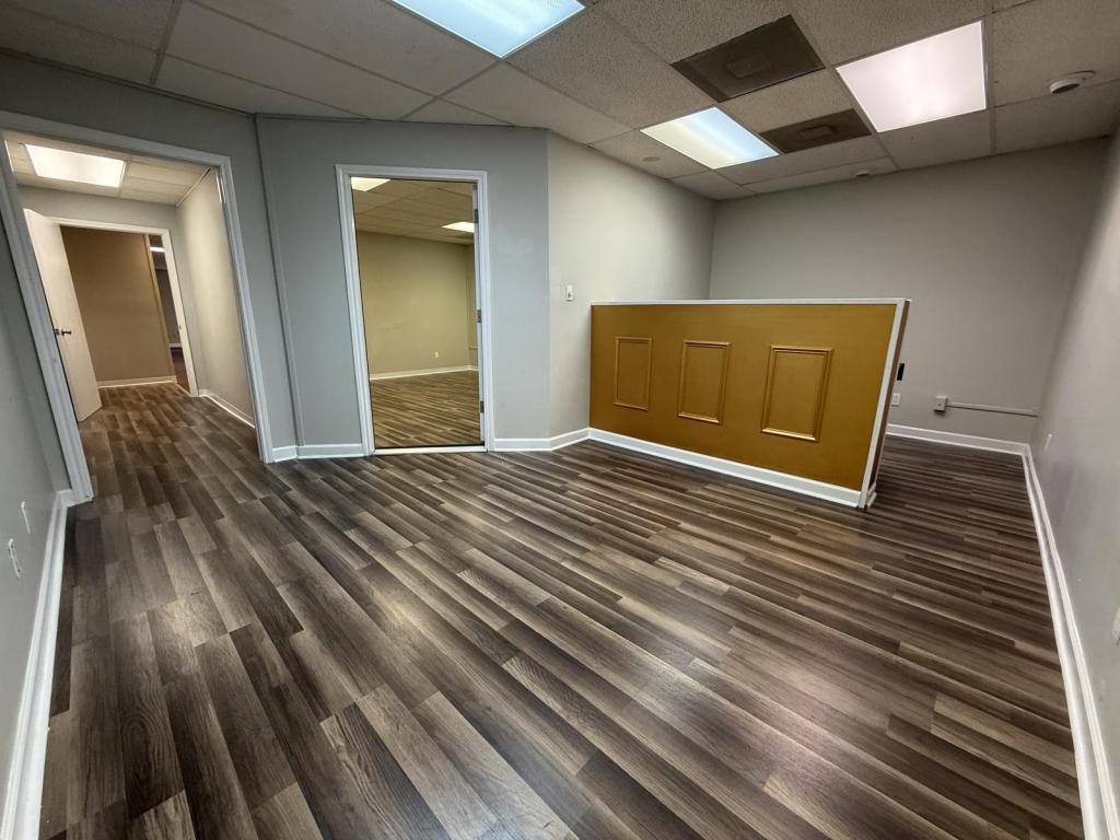 Apartment for rent at 4323 Division St, Metairie, LA 70002