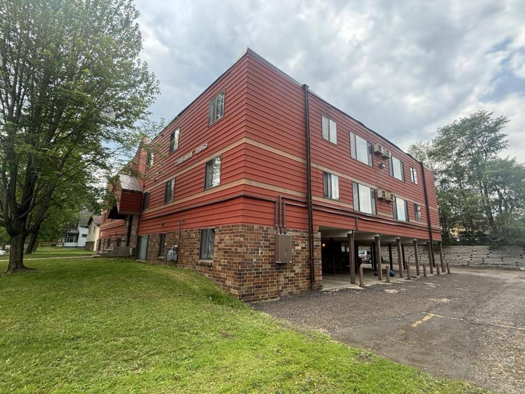 Apartment for rent at 1501 7th Ave S, Saint Cloud, MN 56301