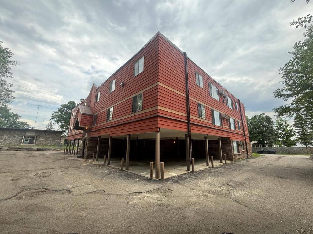 Apartment for rent at 1501 7th Ave S, Saint Cloud, MN 56301