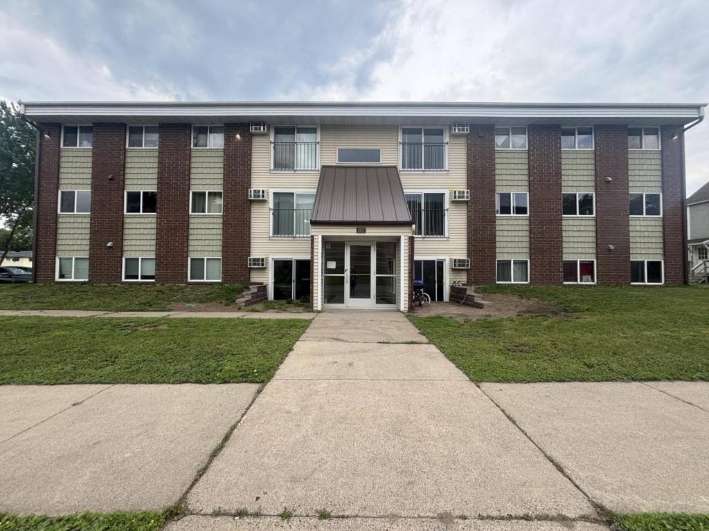 Apartment for rent at 1217 4th Ave S, Saint Cloud, MN 56301