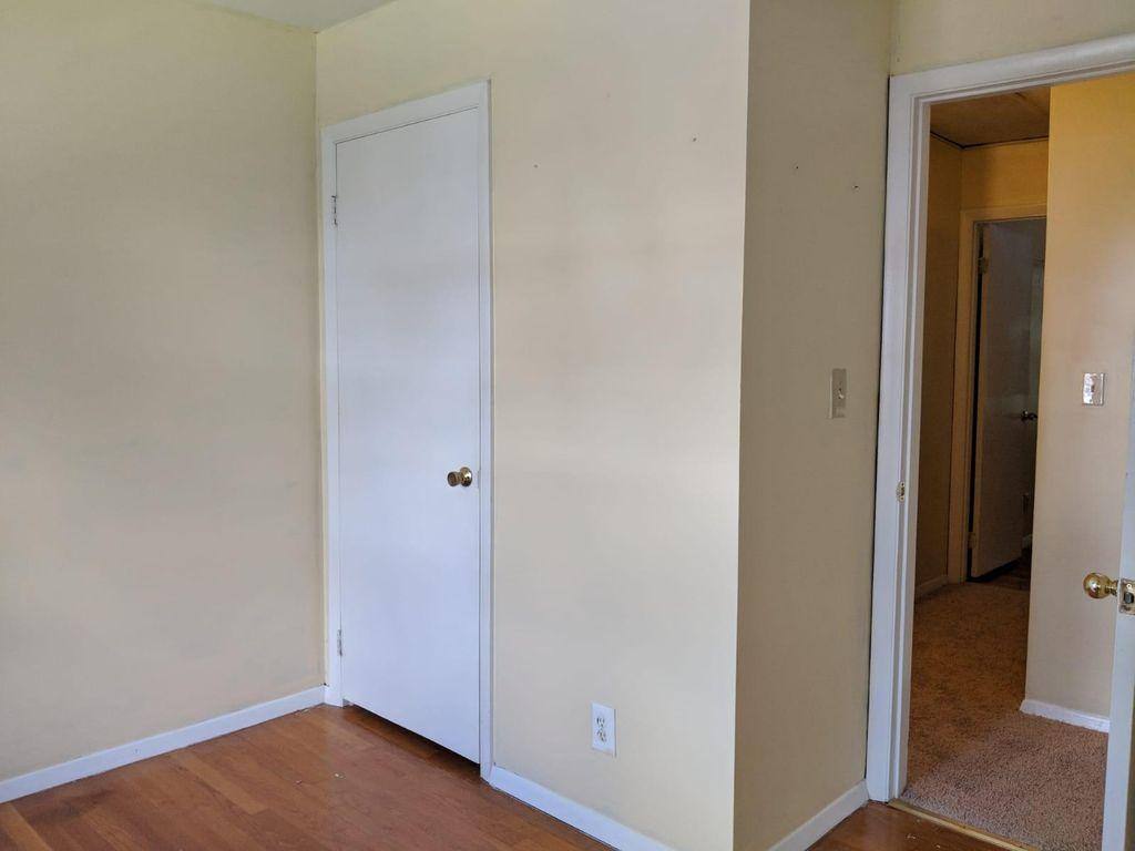 Townhouse for rent at 2914-C Saint Marks Rd, Winston Salem, NC 27103