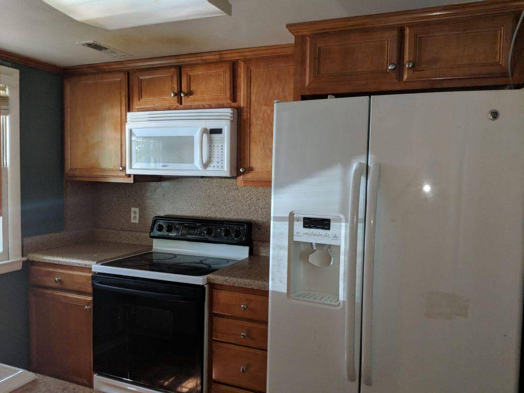 Townhouse for rent at 2914-C Saint Marks Rd, Winston Salem, NC 27103
