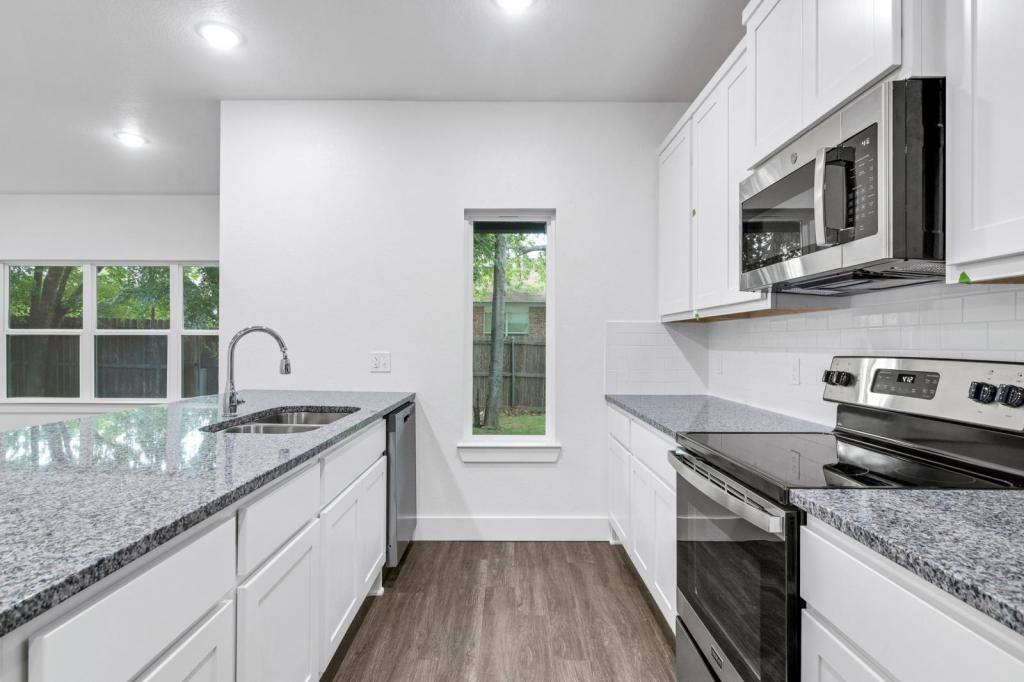 Townhouse for rent at 1904 Royal Loop, Belton, TX 76513
