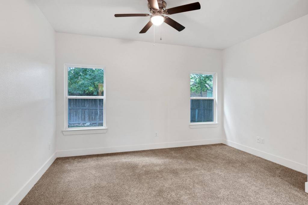 Townhouse for rent at 1920 Royal Loop, Belton, TX 76513