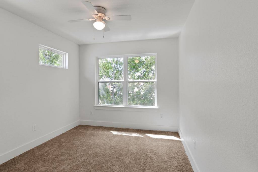 Townhouse for rent at 1924 Royal Loop, Belton, TX 76513