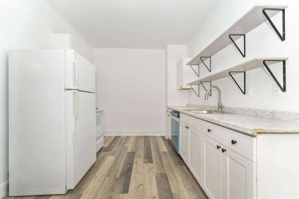 Apartment for rent at 111 E 7th St, Frederick, MD 21705