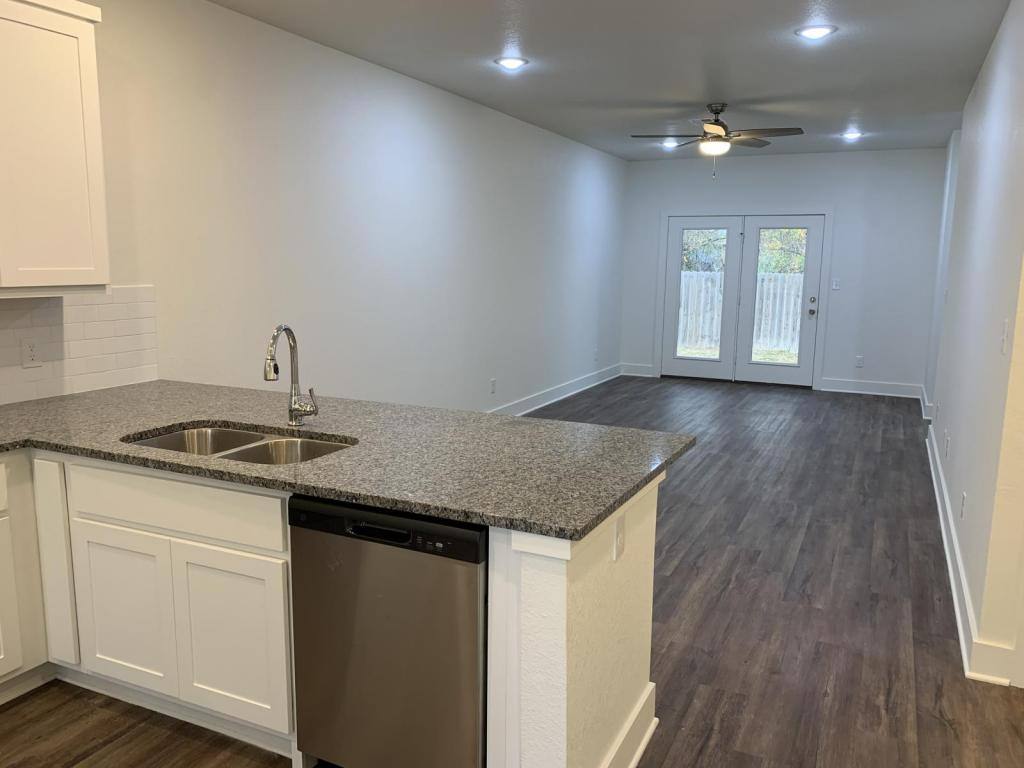 Townhouse for rent at 1854 Royal Loop, Belton, TX 76513