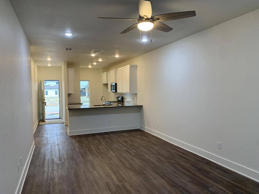 Townhouse for rent at 1854 Royal Loop, Belton, TX 76513
