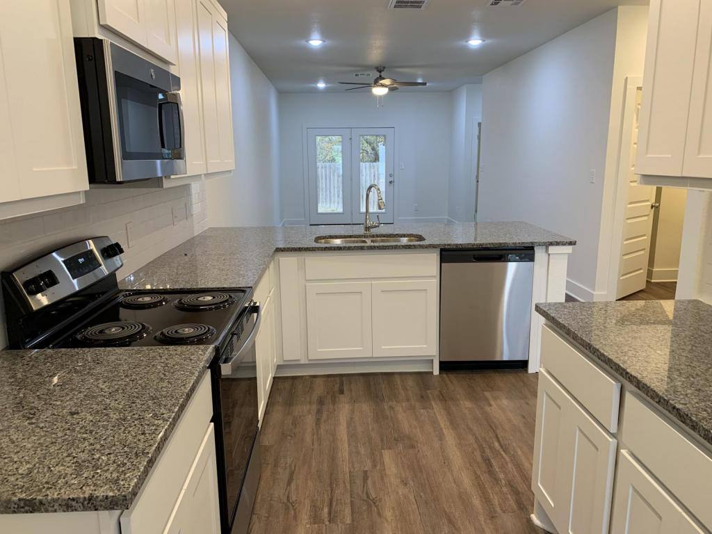 Townhouse for rent at 1854 Royal Loop, Belton, TX 76513