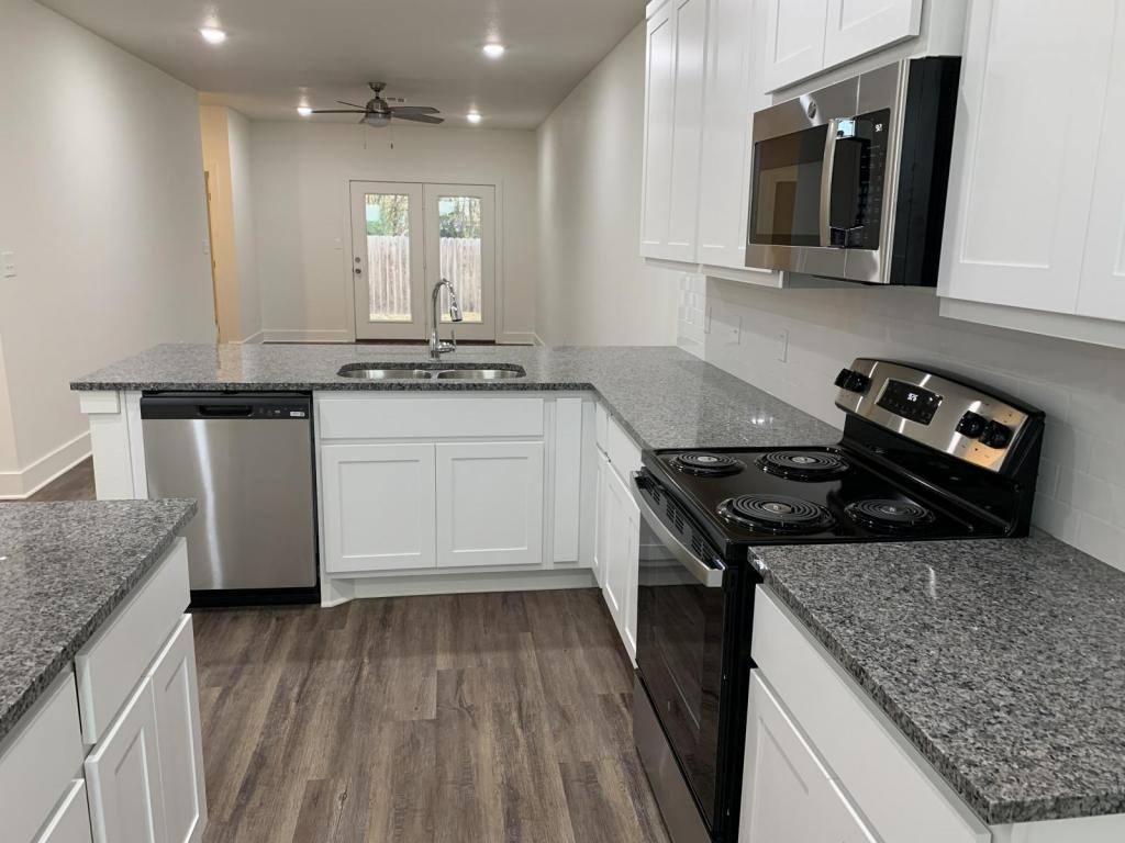 Townhouse for rent at 1862 Royal Loop, Belton, TX 76513