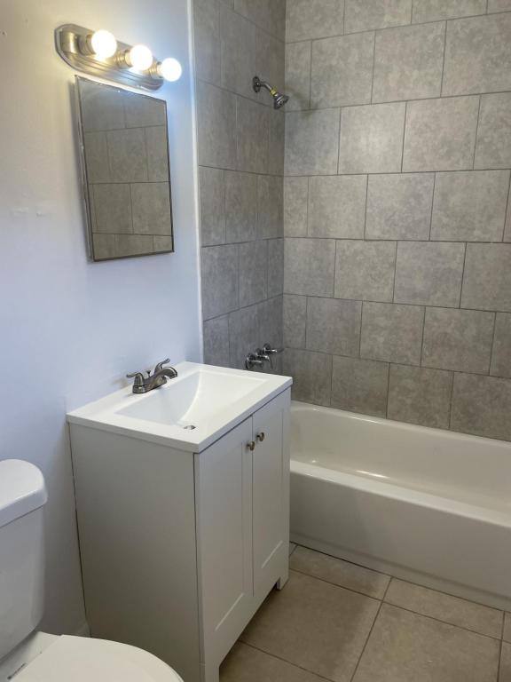 Apartment for rent at 1029 S D St #1, Lake Worth Beach, FL 33460