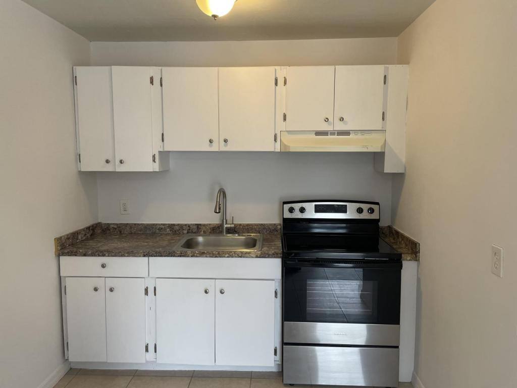 Apartment for rent at 1029 S D St #1, Lake Worth Beach, FL 33460