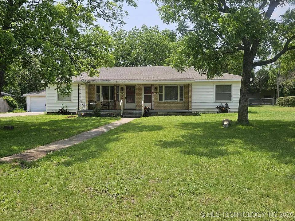 House for rent at 514 15th Ave NW, Ardmore, OK 73401