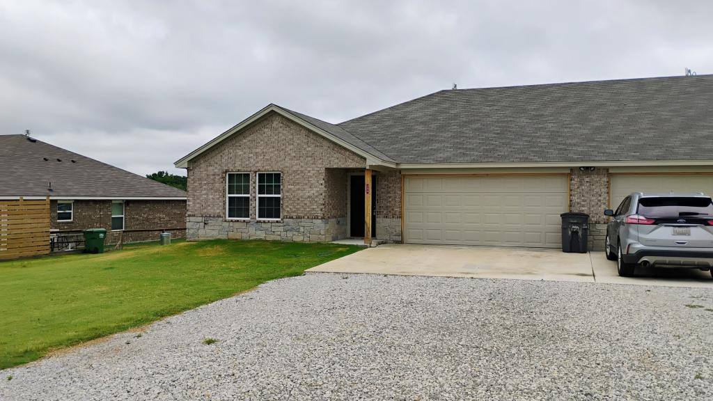 House for rent at 206 Hoover Lane, Azle, TX 76020