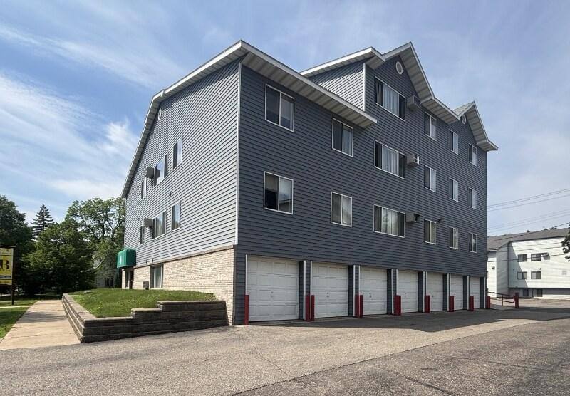 Apartment for rent at 627 5th Ave S #B01, Saint Cloud, MN 56301