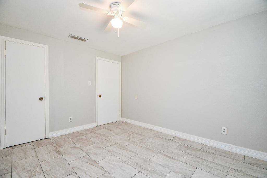 House for rent at 5811 Greencraig Dr, Houston, TX 77035