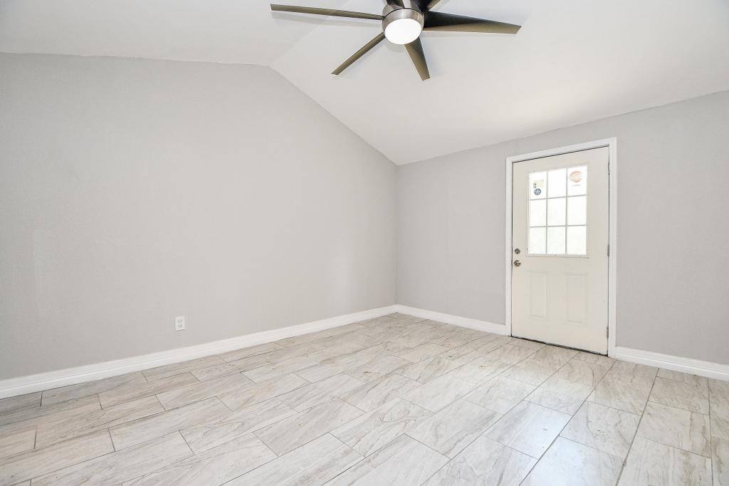 House for rent at 5811 Greencraig Dr, Houston, TX 77035