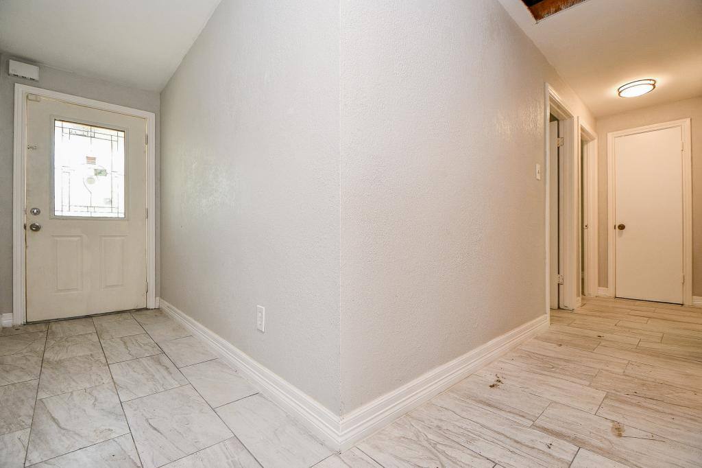House for rent at 5811 Greencraig Dr, Houston, TX 77035