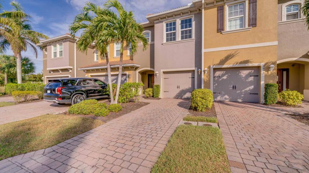 Townhouse for rent at 4093 Wilmont Place, Fort Myers, FL 33916