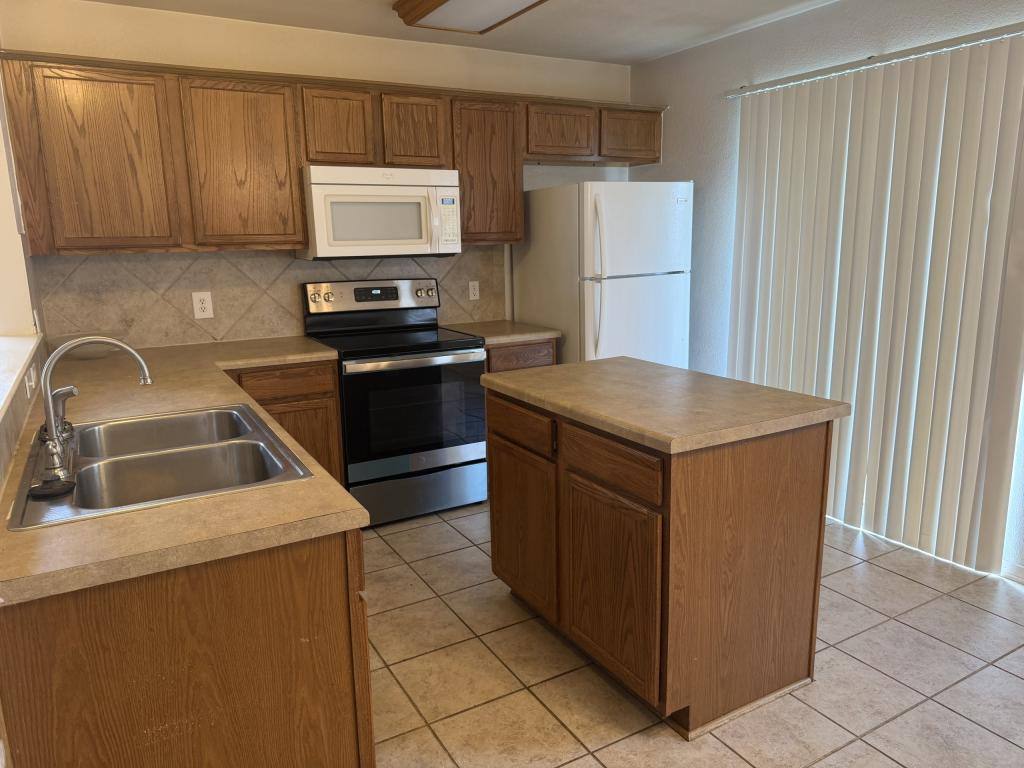 House for rent at 2300 Maedell Dr, Killeen, TX 76542